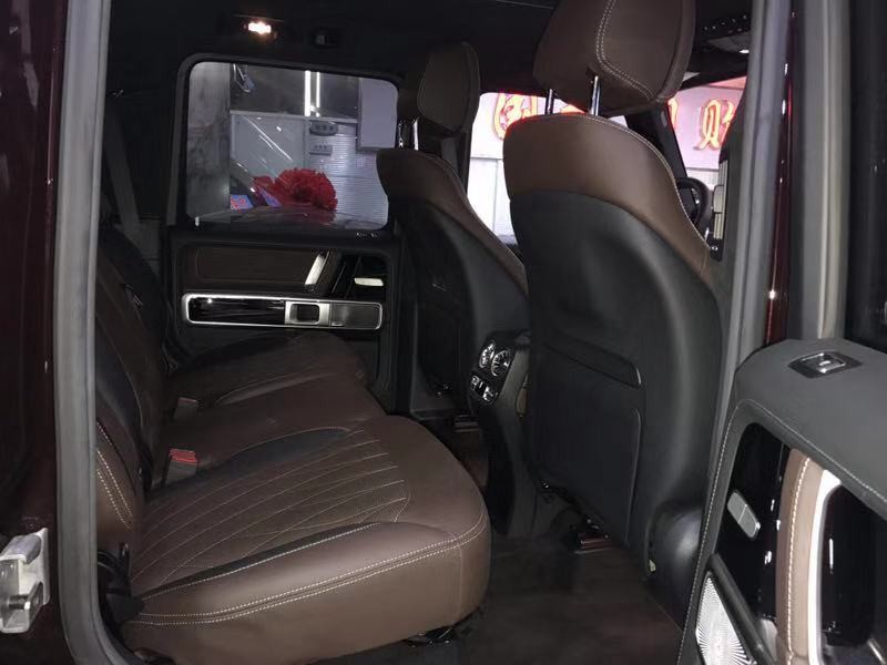 19款奔驰G63限量 酒红/棕黑双拼到店图解-图5