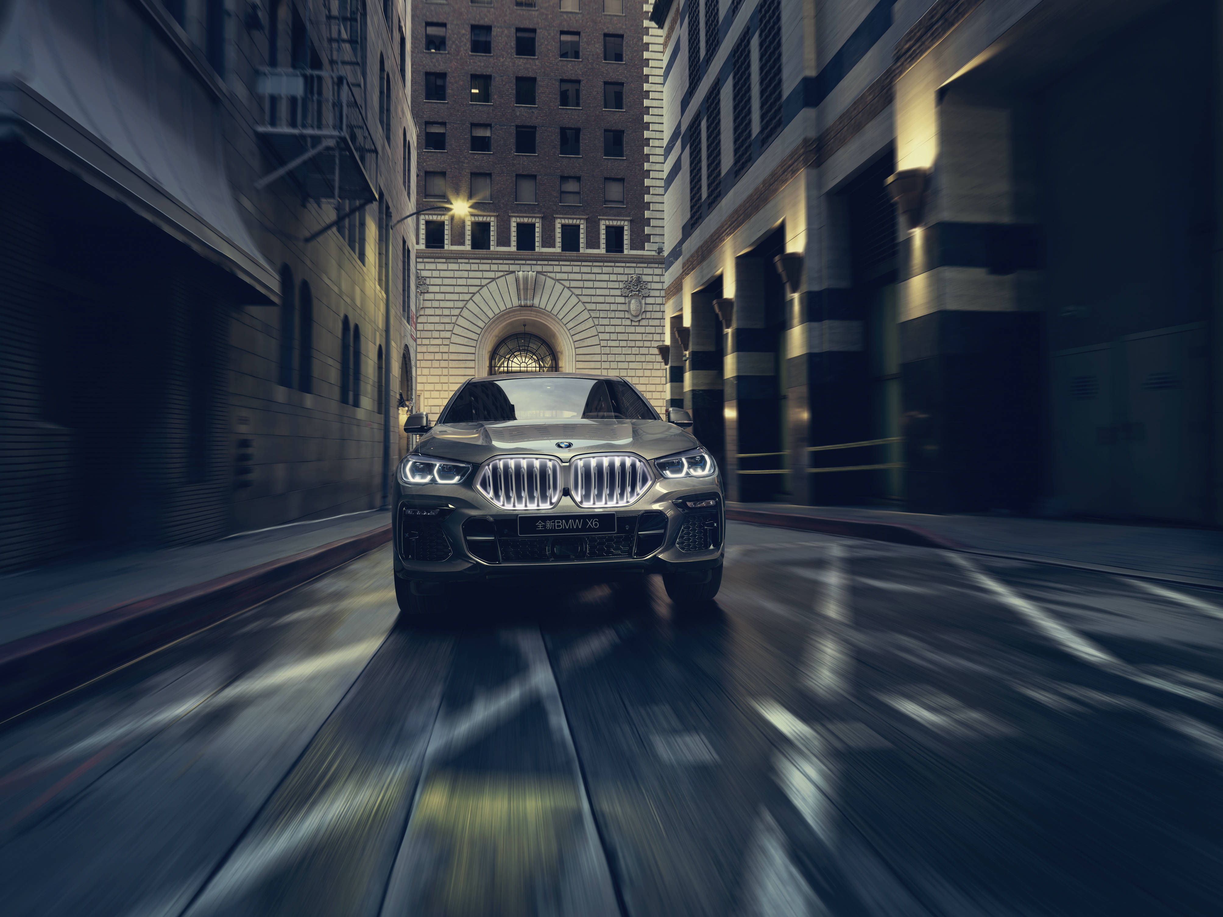 01.全新BMW X6.jpg