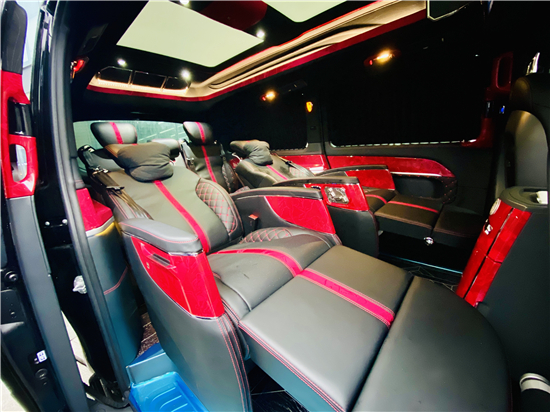 国六奔驰V260L豪华商务车七座MPV销售 联系方式：18072710742（钟经理）