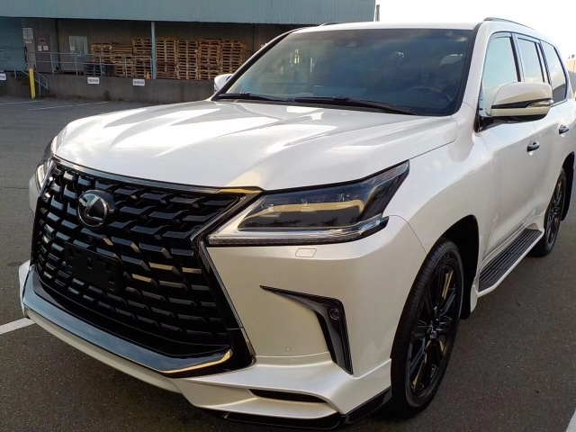 雷克萨斯lx570防弹拥有豪华车所有基因