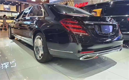 21款奔驰迈巴赫加长s450普尔曼5.98米