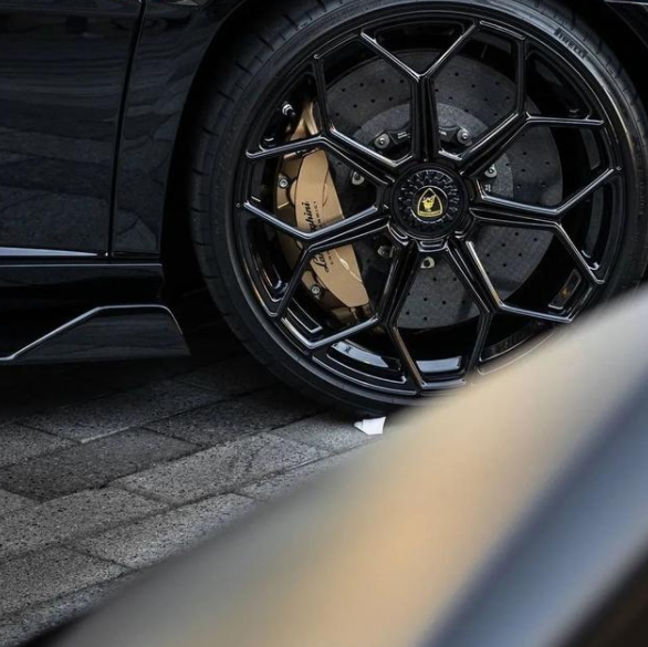 兰博基尼aventador(大牛)帅爆了