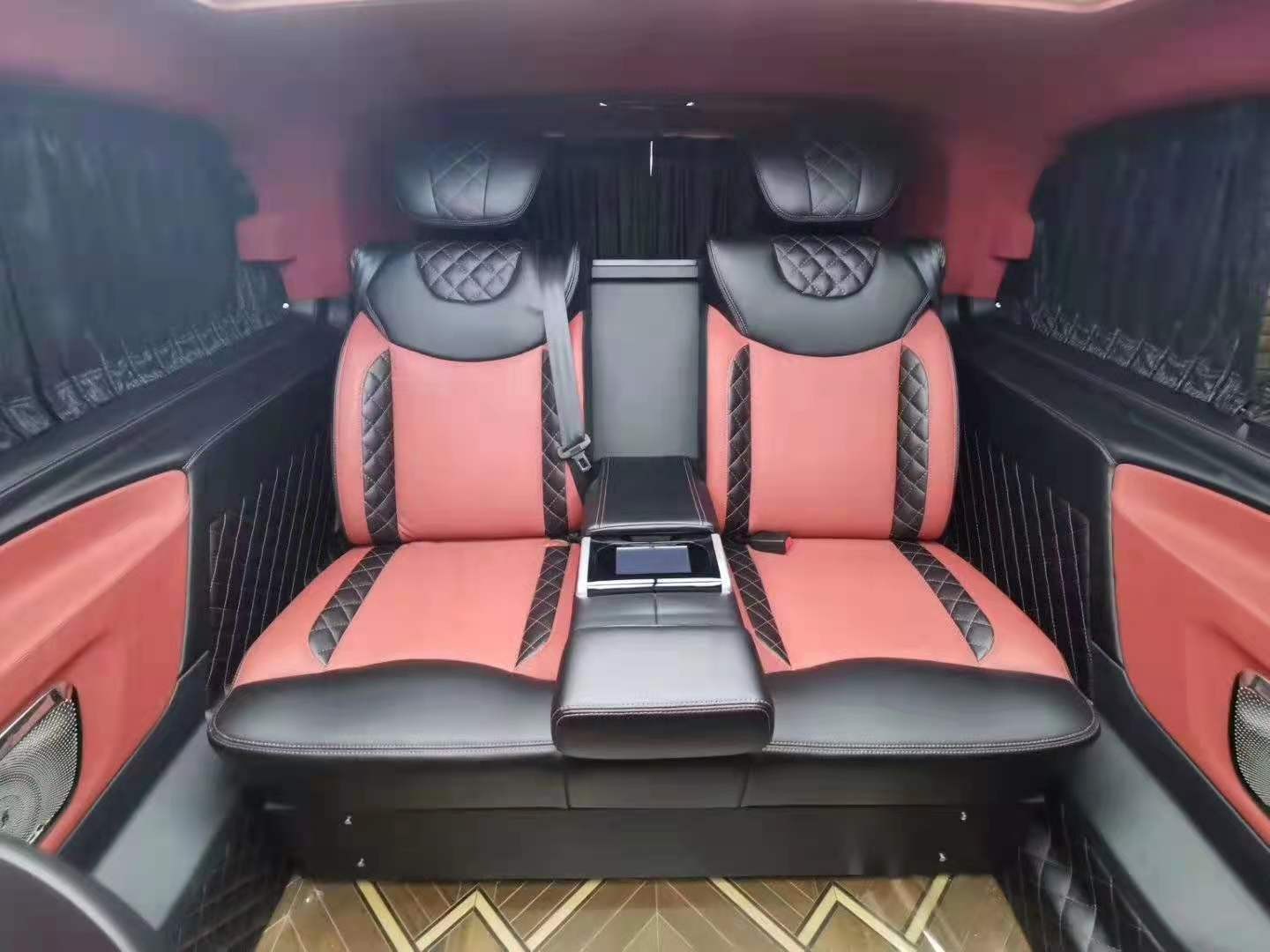 威霆裸车基础上改裝工艺品别具匠心