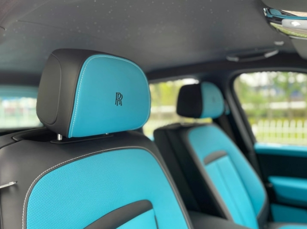 2021款劳斯莱斯库里南suv车型的天花板 