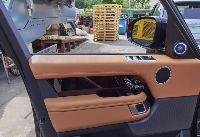 2021款路虎揽胜创世加长极致奢华suv   