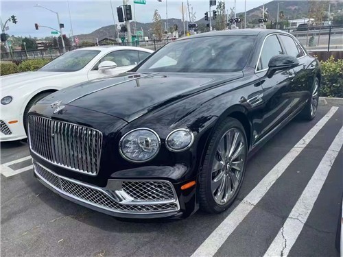 21款宾利飞驰4.0v8中规国六黑黑现车_凤凰网汽车_凤凰