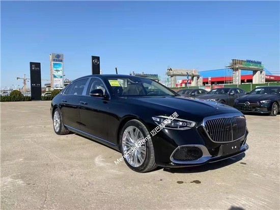 22款奔驰迈巴赫s580与s560报价区别