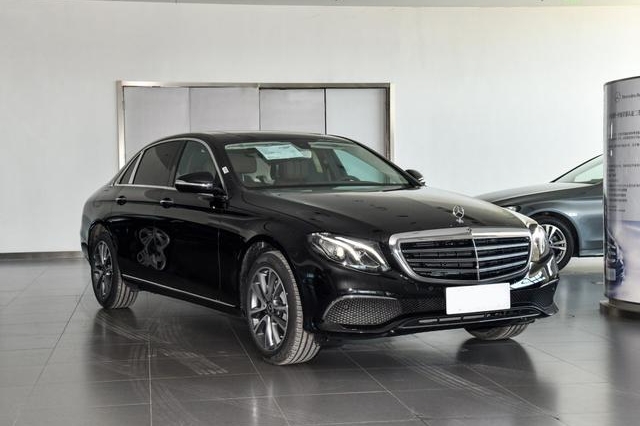 6个月卖出79961辆，名列豪华中大型车销量榜第一，赶超 A6L