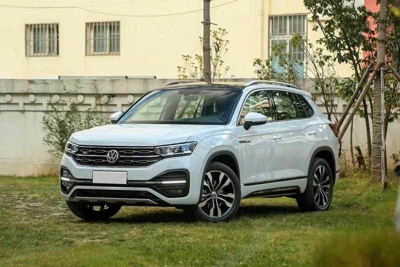 中级SUV来了个搅局者，大众探岳内外兼修，关键只要19万起！