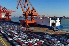 关税税则委：决定对原产于美国的汽车及零部件恢复加征关税