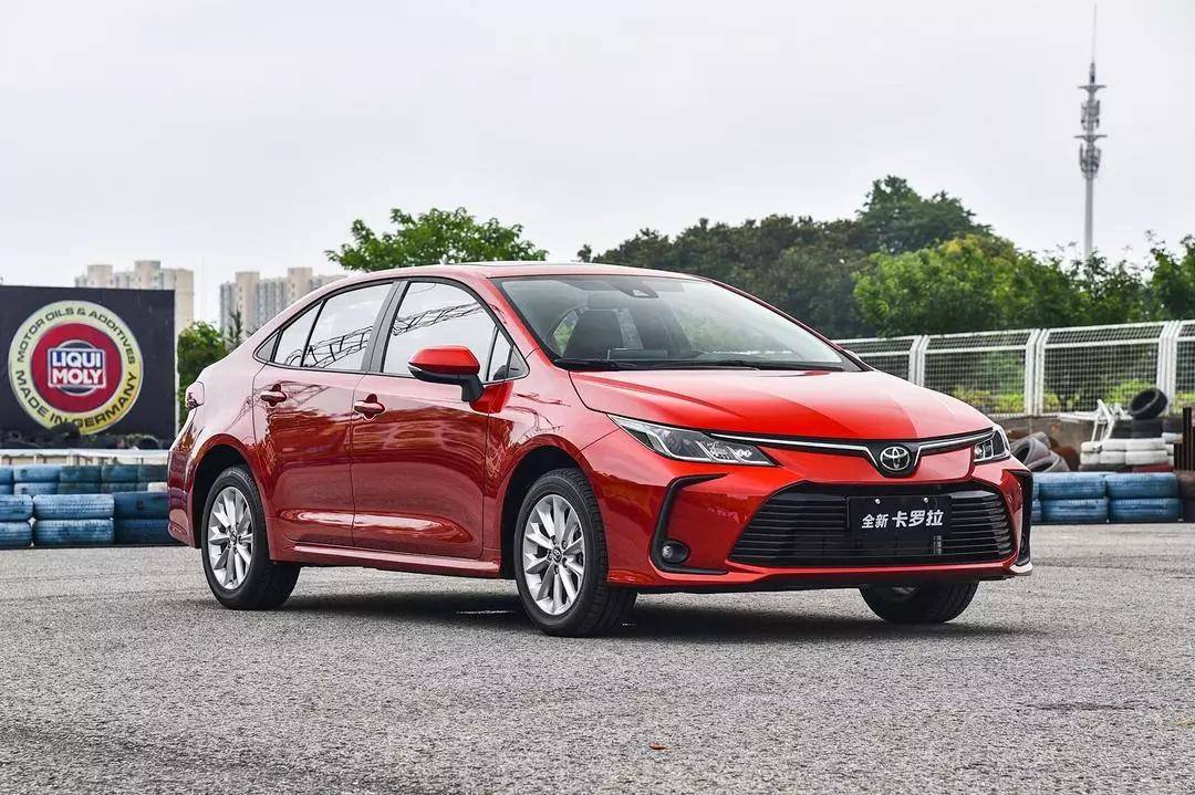 漂移神车AE86的正统换代车型，全新卡罗拉开卖