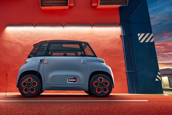 雪铁龙推出Ami微型电动车 售价约4.6万元3月底开售