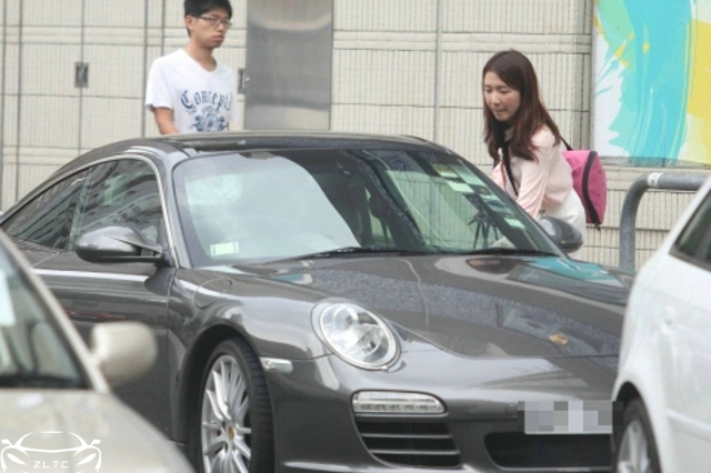 李泽楷身家314亿，给女朋友配辆车，网友：有点拿不出手哈