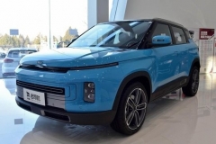 科技感十足的紧凑型SUV 小哥带你看吉利ICON