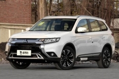 日系紧凑型SUV 小哥带你看三菱欧蓝德