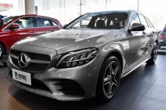 耐看的高性能中型车 小哥带你看进口奔驰C级