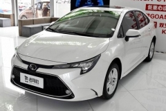 风格迥异的家用紧凑型车 雷凌 VS 马自达3 昂克赛拉