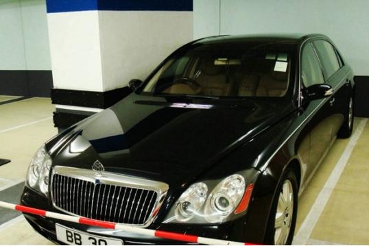 杨千嬅结婚都向他借车？这位大佬才是香港“豪车之王”！