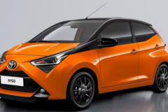 最廉价的丰田代步车！售价不到4万、油耗不到3L，比摩托车好用