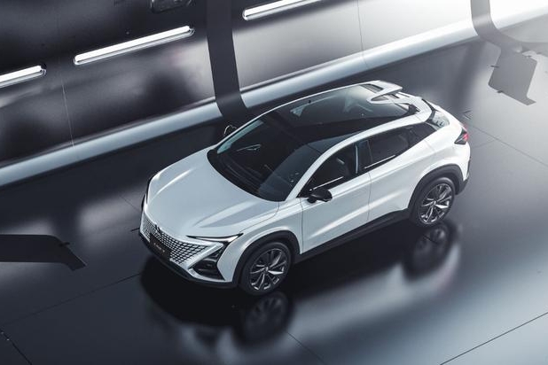 长安把吉利“最美国产车”称号拉下马，UNI-T会成下一个爆款吗？