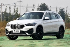 买豪华车不一定要花很多钱 宝马X1 VS 奥迪Q3