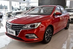 日常代步看来还得选它 荣威i5 VS 传祺GA4