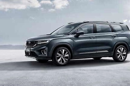 3分钟看车圈：轴距比汉兰达更长，吉利豪越内饰长这样