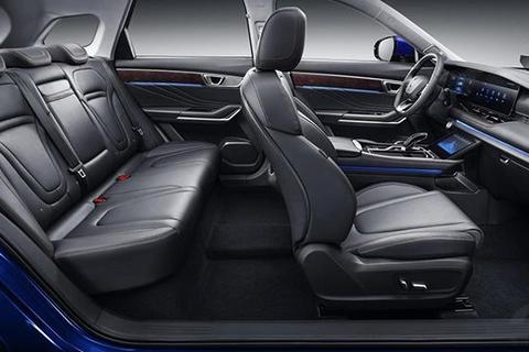 开着它上街老拉风了！空间赢汉兰达，关键才动力还这么强劲