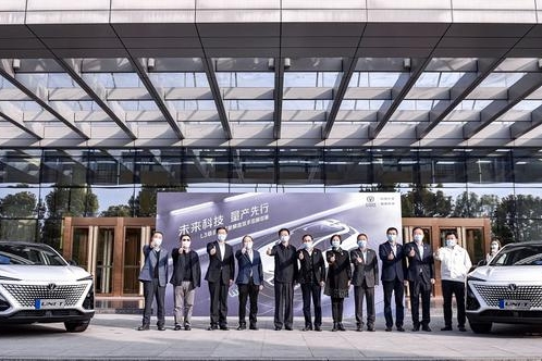 拒绝纸上谈兵？长安总裁亲测搭载L3级自动驾驶的UNI-T，牛！