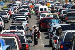 油表灯亮了，车子还能跑多远？50公里不在话下