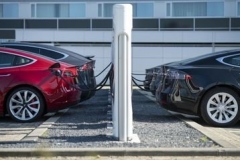 大摩：预计特斯拉销量因疫情减少10%，下调其目标价至480美元