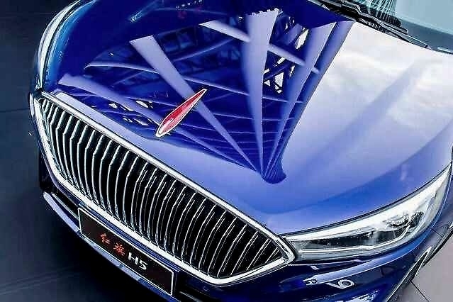 努力到不能再努力！所有车企都在下滑时，红旗2月竟大涨32.5%