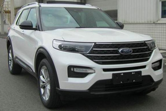 国产探险者实拍曝光！后驱+6座，尺寸比途昂更大，或30万起