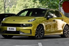 颜值出众且性能不错 小哥带你看领克03