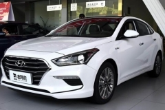 符合大众购车标准 小哥带你看现代名图