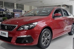 中国特供车之间的比拼 标致308 VS 本田凌派