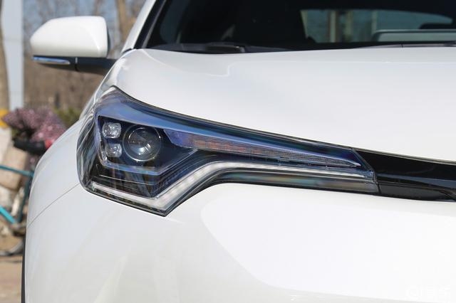 丰田也“以价换量”，配进口2.0L+10速CVT，降价月销才2401台