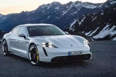 4秒破百！这台车让你开了就忘不掉！给啥都不换