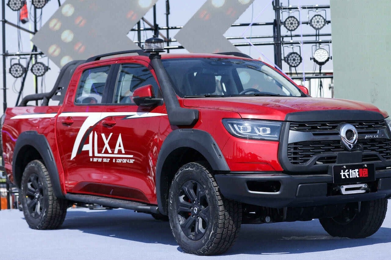 配三把锁还带坦克掉头 预计长城炮越野版4月上市