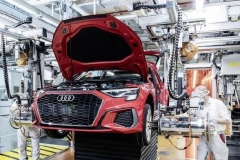 奥迪全新A3实车图 国产三厢版将加长/最快上半年发布