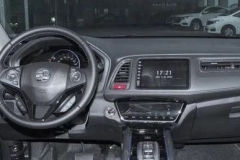 还没买车的有福了，这车外观够潮，内饰够智，关键还省油