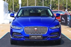 面子、里子都不输BBA！这2台换新不久的B级车，谁买谁乐呵