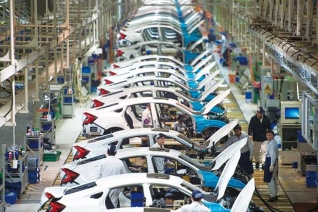 日本韩国工厂都停了，全球汽车正经历新一轮冲击