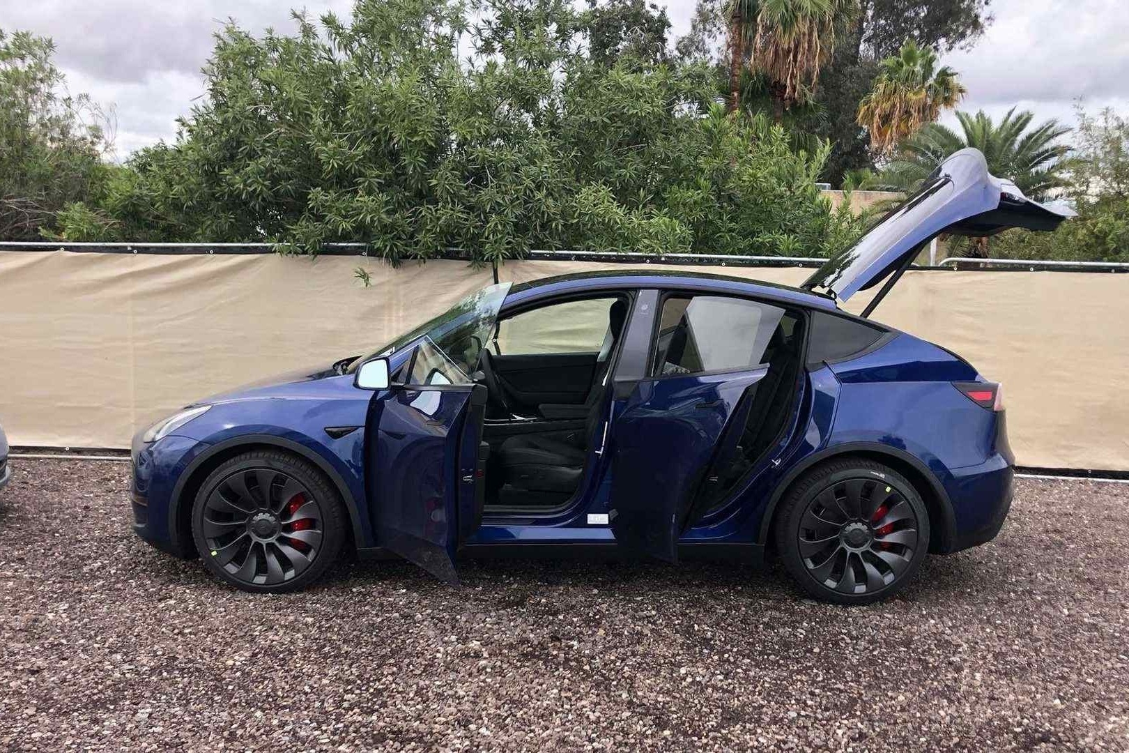 不再新鲜却仍有惊喜！美国Model Y交付意味着什么？