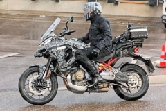 V4大放送，杜卡迪V4 Multistrada路试谍照曝光