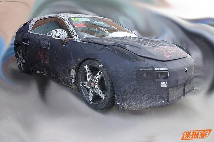 内饰造型大变样，续航有望突破700km  领克全新纯电动车谍照曝光