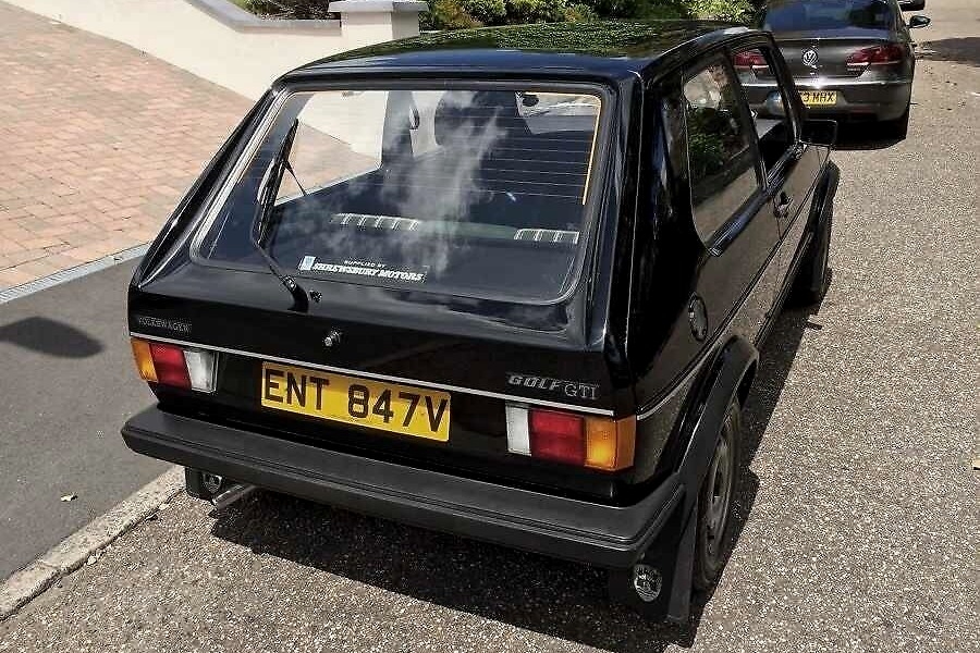 这辆40年只跑了2.7万公里的初代大众高尔夫GTI，到现在还值35万