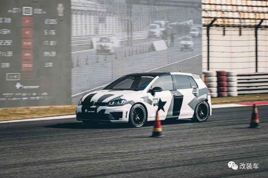 追崇千匹马力硬核小钢炮，可蹦超跑的高尔夫7 R性能改装案例