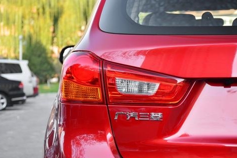 三菱劲炫低至8万 价格直指瑞虎8 加入合资车降价团