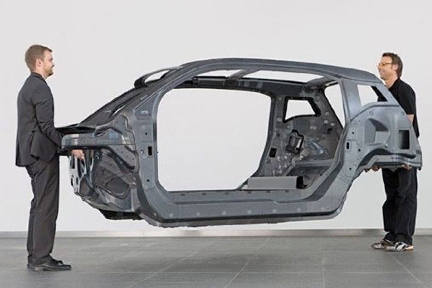 汽车越轻越“不安全”吗？